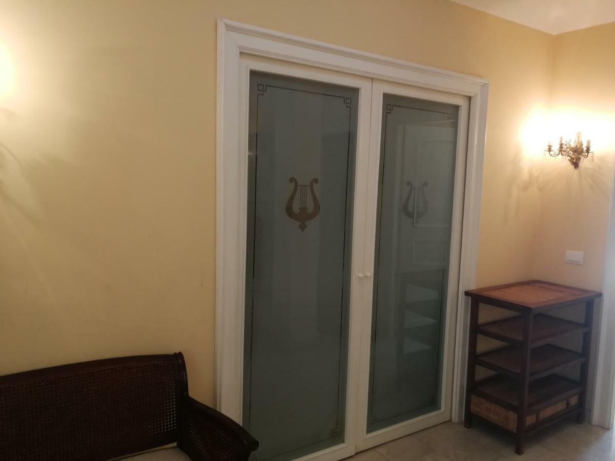Attico Luxury Etnea Hotel Catania Bagian luar foto