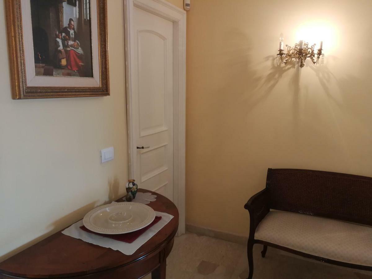 Attico Luxury Etnea Hotel Catania Bagian luar foto