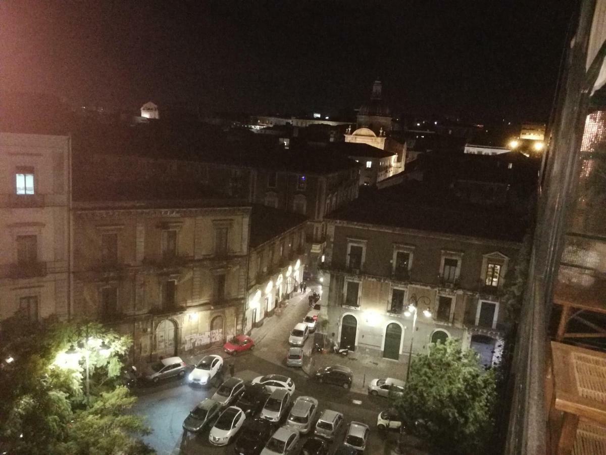 Attico Luxury Etnea Hotel Catania Bagian luar foto
