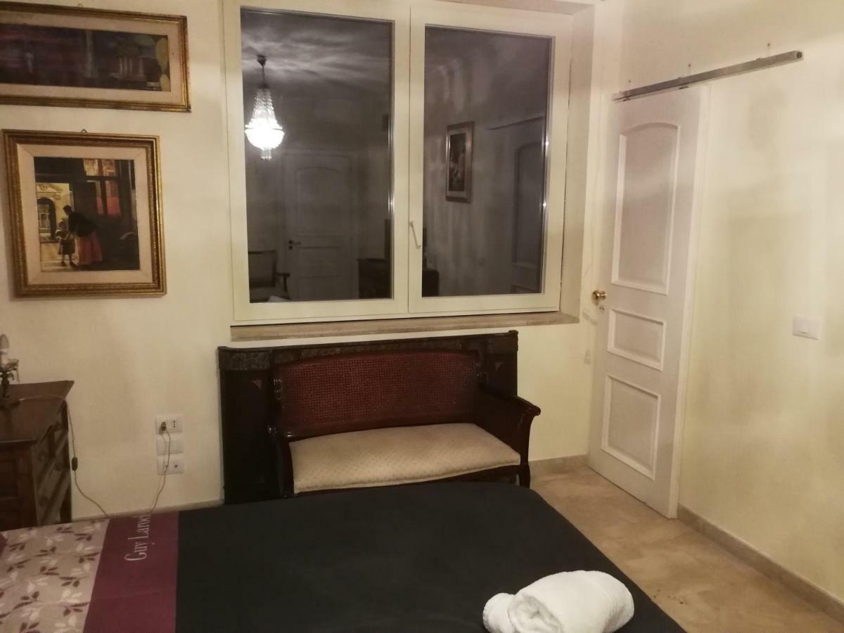 Attico Luxury Etnea Hotel Catania Bagian luar foto